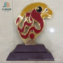 Custom Enamel Red and Yellow Color Metal Bird Trophy in Souvenir Gift (JB1078)